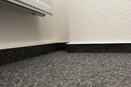 Büroboden - Teppich mit Sockelleiste
